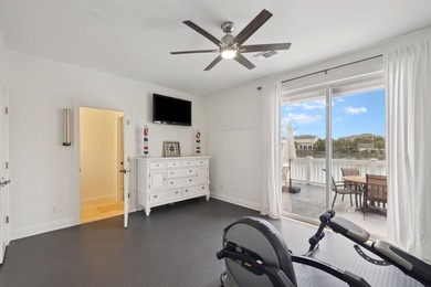 A stunning lakefront estate in the heart of Destin, Florida - photo 35