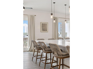 A stunning lakefront estate in the heart of Destin, Florida - photo 38