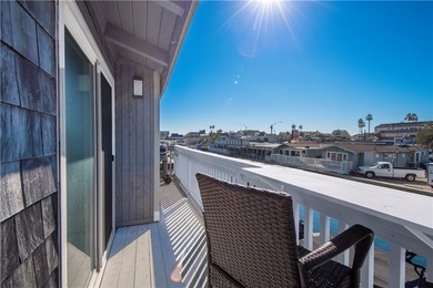 This stunning three-level waterfront home on Sunset Island - photo 41