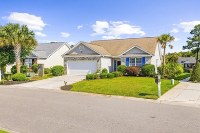 Welcome to life in The Lakes At Plantation Pines! This 3-bedroom - photo 2