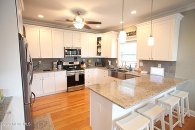 Like New Beautiful Home move in ready condition. Recently Built - photo 2