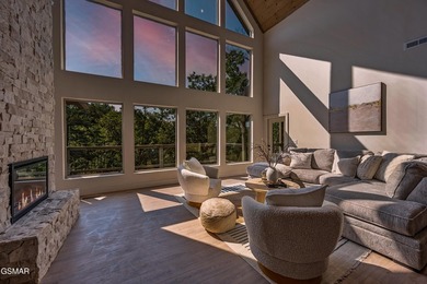 Experience luxury mountain living in this brand-new custom cabin - photo 4