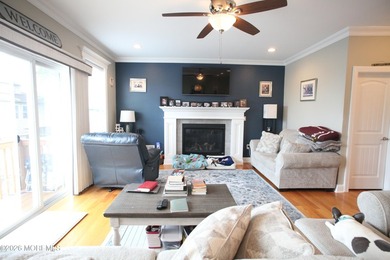 Like New Beautiful Home move in ready condition. Recently Built - photo 4