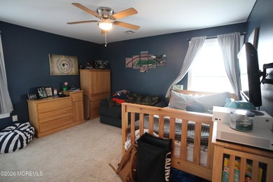 Like New Beautiful Home move in ready condition. Recently Built - photo 8