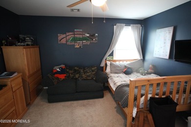 Like New Beautiful Home move in ready condition. Recently Built - photo 10