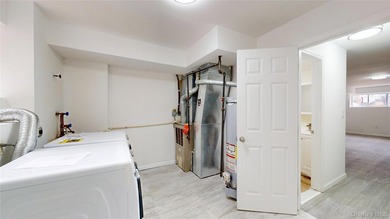 Welcome to 109 Lyceum Ct-a charming, renovated Townhouse in a - photo 11