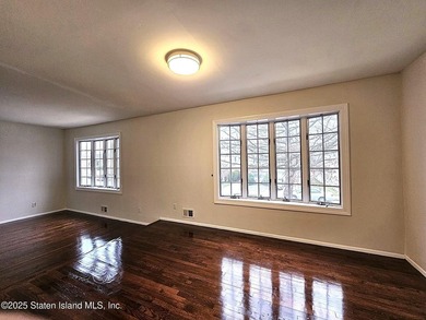 Great find! large 2 Family house in a very desirable location. 1 - photo 11