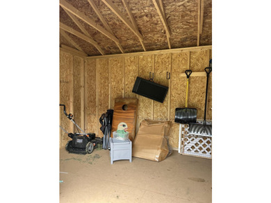 Welcome to this beautifully remodeled 3-bedroom, 2-bath - photo 14