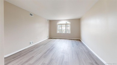 Welcome to 109 Lyceum Ct-a charming, renovated Townhouse in a - photo 20