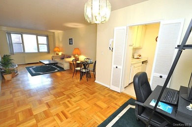 Welcome to this bright one bedroom co-op in highly sought-after - photo 21