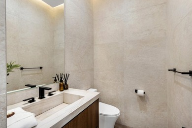 Brand-New Ultra Modern Masterpiece sited on 80' of waterfrontage - photo 21
