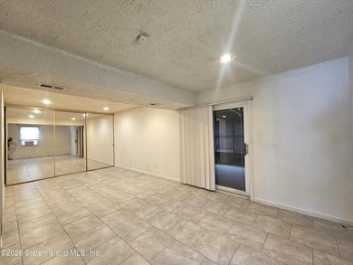 Great find! large 2 Family house in a very desirable location. 1 - photo 23