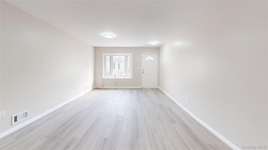 Welcome to 109 Lyceum Ct-a charming, renovated Townhouse in a - photo 25