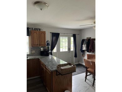 Welcome to this beautifully remodeled 3-bedroom, 2-bath - photo 29