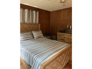 Welcome to this beautifully remodeled 3-bedroom, 2-bath - photo 31