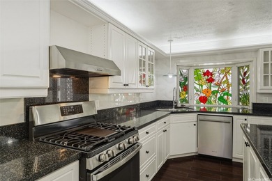 RARE INVESTMENT OPPORTUNITY! At the base of the cool and breezy - photo 2
