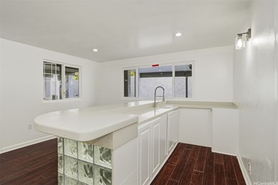 RARE INVESTMENT OPPORTUNITY! At the base of the cool and breezy - photo 7