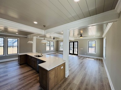 Welcome to your dream home in South Island Plantation, a premier - photo 11