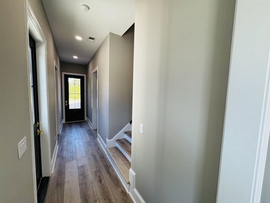 Welcome to your dream home in South Island Plantation, a premier - photo 14