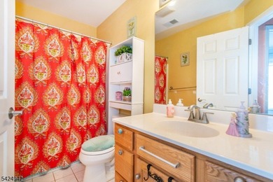 Opportunity knocks! Beautifully crafted center hall colonial - photo 20