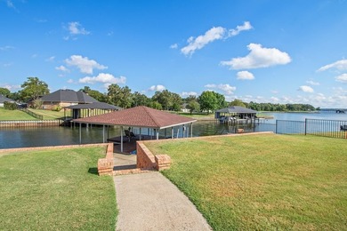 Waterfront home with approximately 150 feet of shoreline - photo 9