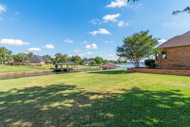 Waterfront home with approximately 150 feet of shoreline - photo 10