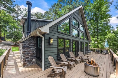 Welcome to Lakefront Living at 1110 Cosby Circle! Nestled in the - photo 40
