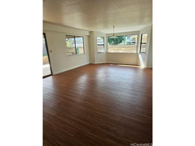 Located in Mililani, in a cul-de-sac, this 4-bedroom, including - photo 7