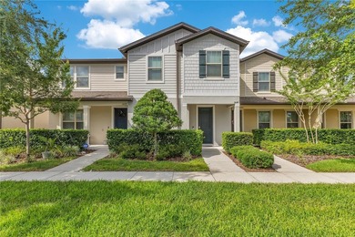 East Lake Tohopekaliga Townhome/Townhouse For Sale in Saint Cloud Florida