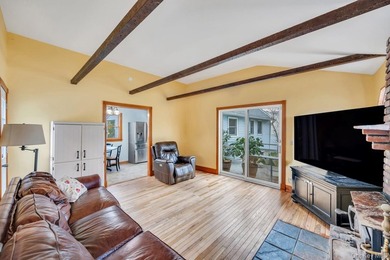 Welcome to this inviting 4-bedroom, 2-bathroom expanded Cape - photo 12