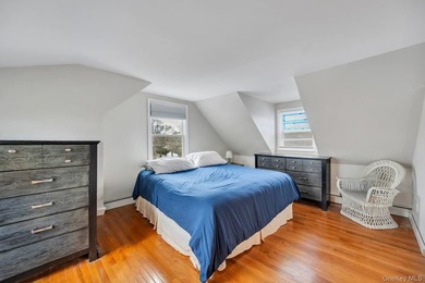 Welcome to this inviting 4-bedroom, 2-bathroom expanded Cape - photo 20