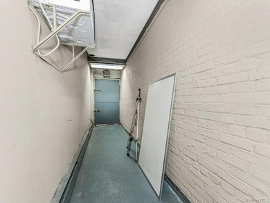 Welcome to 2466 Webster Ave! Beautiful Brick building currently - photo 22