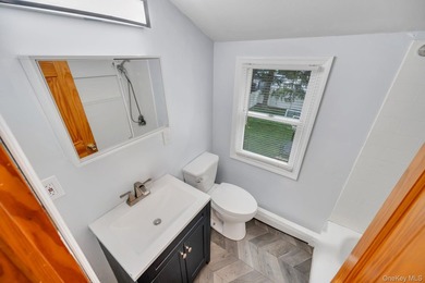 Welcome to this inviting 4-bedroom, 2-bathroom expanded Cape - photo 22