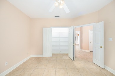 Move in ready True 4 bedroom single story in Hunters Crossing - photo 26
