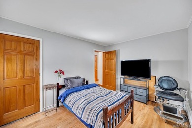 Welcome to this inviting 4-bedroom, 2-bathroom expanded Cape - photo 27