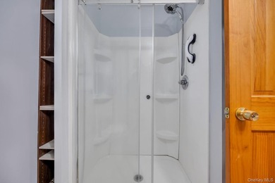 Welcome to this inviting 4-bedroom, 2-bathroom expanded Cape - photo 29