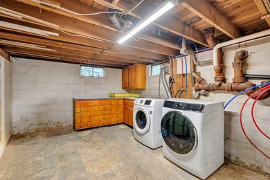 Welcome to this inviting 4-bedroom, 2-bathroom expanded Cape - photo 32