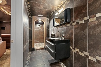 Designed for a luxurious lifestyle, this French Mediterranean - photo 34