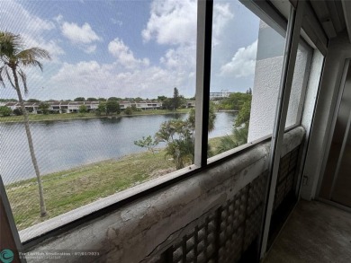 Lake Condo For Sale in Lauderhill, Florida