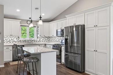 Welcome to 918 Gable Street in the desirable 55+ townhome - photo 4