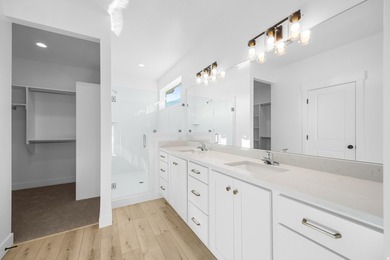 *Morgan* Samplee see the stunning views at Oakridge cove, right - photo 13