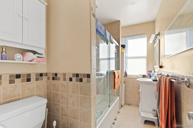 Welcome to 5840 61st Street - a thoughtfully updated - photo 14