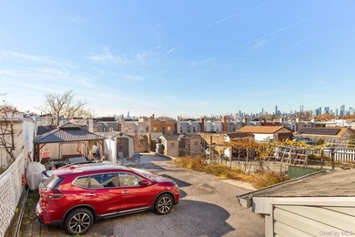 Welcome to 5840 61st Street - a thoughtfully updated - photo 17