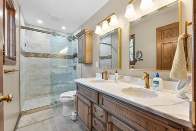 Custom built, one owner home is a jewel to behold. Features 4 - photo 25