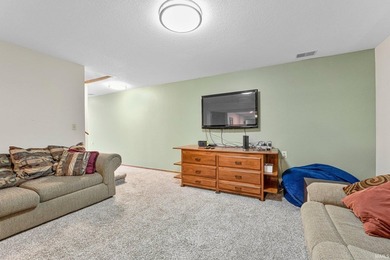 Custom built, one owner home is a jewel to behold. Features 4 - photo 31