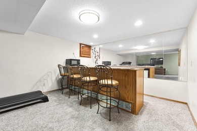 Custom built, one owner home is a jewel to behold. Features 4 - photo 32