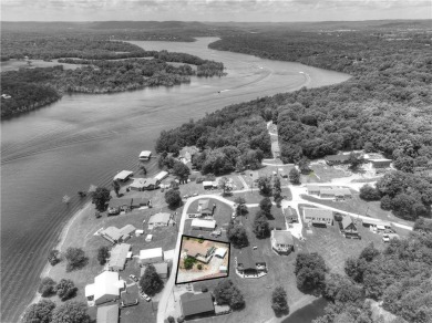 Lake Home For Sale in Eagle Rock, Missouri