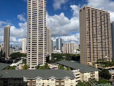Palms at Waikiki is the cozy hidden gem in Honolulu. The unit is - photo 2