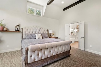 Beautiful 4 bed, 3 bath home with a 3 car garage in a prime - photo 24