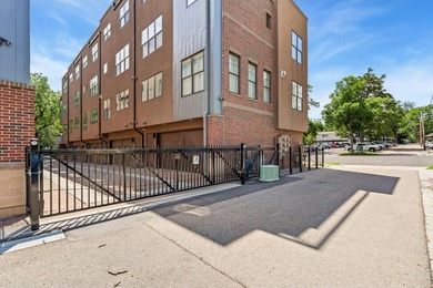 An exceptional opportunity to own a sophisticated, four-story - photo 33